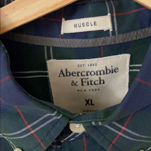 Abercrombie & Fitch button down - Picture 2 of 4